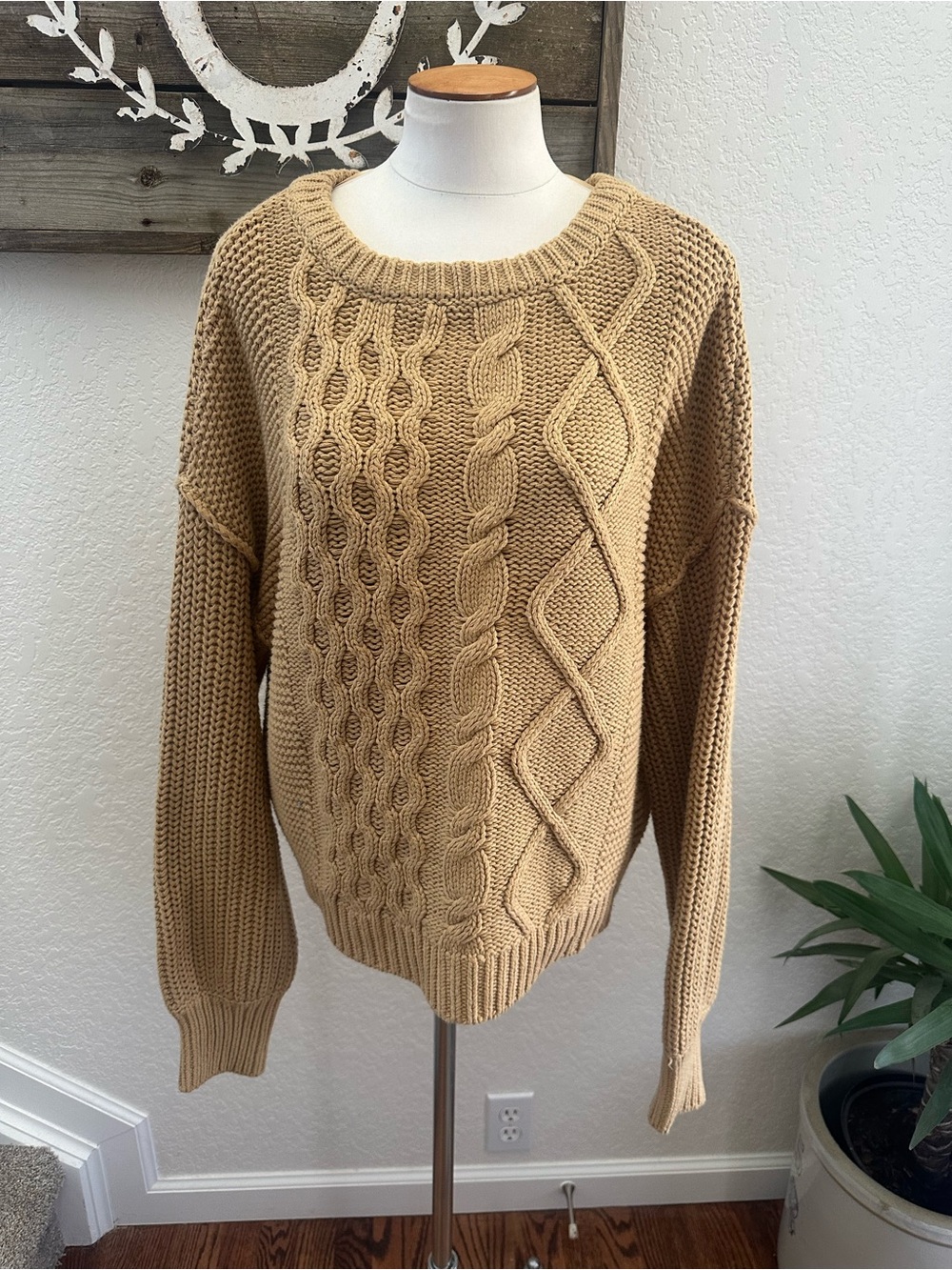 Free People Dream Cable Knit Crewneck‎ Sweater - Camel size M